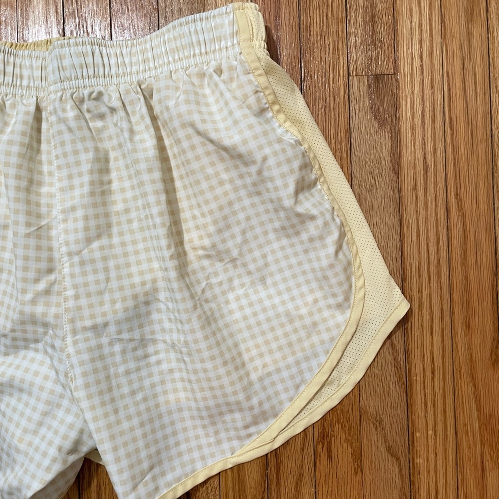 NIKE Yellow Gingham Shorts - Picture 10 of 12